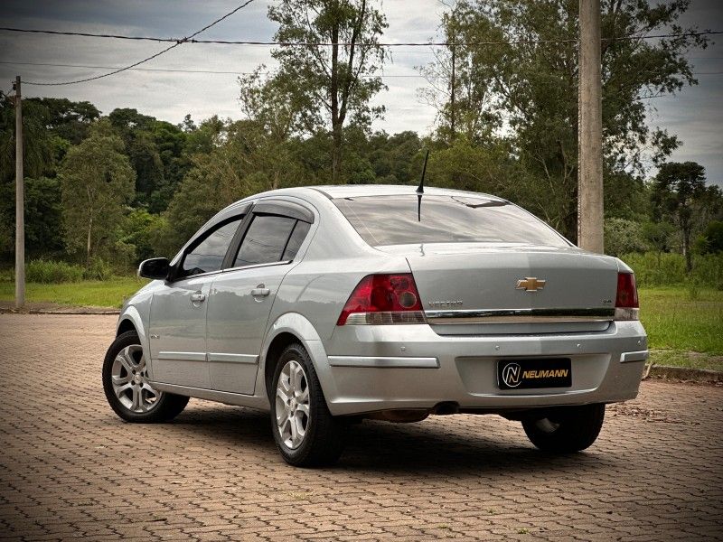 Chevrolet VECTRA ELEGANCE 2.0 2011 NEUMANN VEÍCULOS ARROIO DO MEIO / Carros no Vale