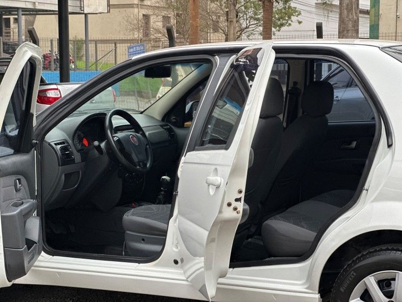 Fiat SIENA EL 1.0 2014 NEUMANN VEÍCULOS ARROIO DO MEIO / Carros no Vale