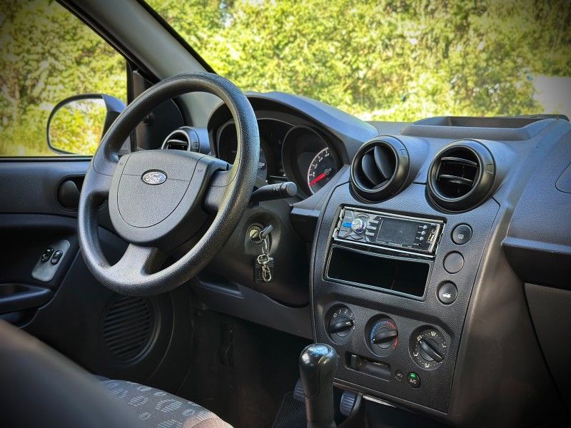 Ford FIESTA 1.6 2012 NEUMANN VEÍCULOS ARROIO DO MEIO / Carros no Vale