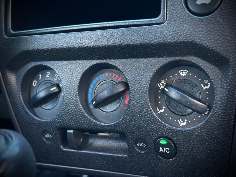 Ford FIESTA 1.6 2012 NEUMANN VEÍCULOS ARROIO DO MEIO / Carros no Vale