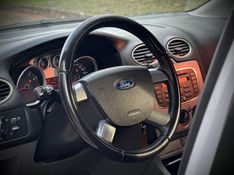 Ford FOCUS 1.6 2011 NEUMANN VEÍCULOS ARROIO DO MEIO / Carros no Vale