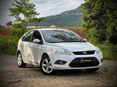 Ford FOCUS 1.6 2011 NEUMANN VEÍCULOS ARROIO DO MEIO / Carros no Vale
