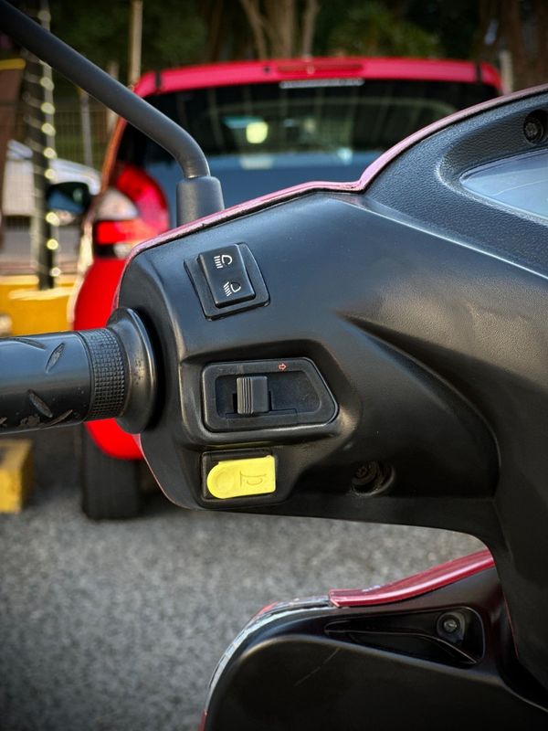 Honda Motos BIZ 125 ES 2014 NEUMANN VEÍCULOS ARROIO DO MEIO / Carros no Vale