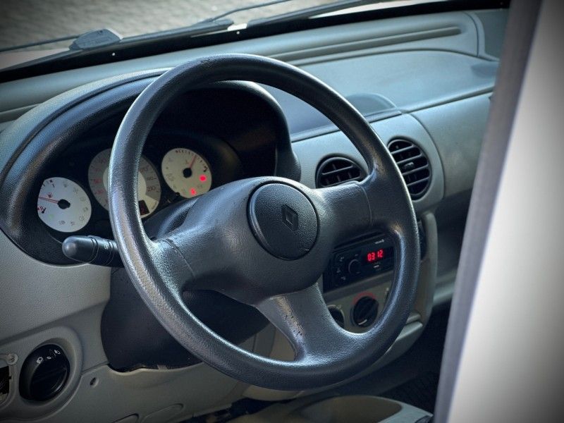 Renault KANGOO EXPRESS 1.6 2009 NEUMANN VEÍCULOS ARROIO DO MEIO / Carros no Vale