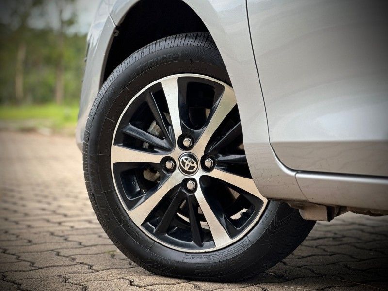 Toyota YARIS XLS 1.5 2020 NEUMANN VEÍCULOS ARROIO DO MEIO / Carros no Vale