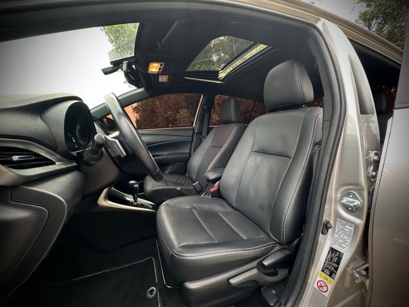 Toyota YARIS XLS 1.5 2020 NEUMANN VEÍCULOS ARROIO DO MEIO / Carros no Vale