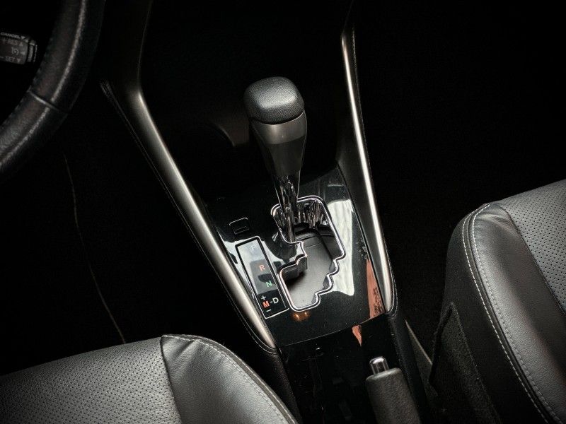 Toyota YARIS XLS 1.5 2020 NEUMANN VEÍCULOS ARROIO DO MEIO / Carros no Vale