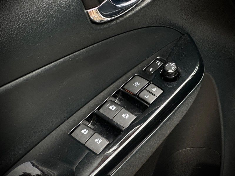 Toyota YARIS XLS 1.5 2020 NEUMANN VEÍCULOS ARROIO DO MEIO / Carros no Vale