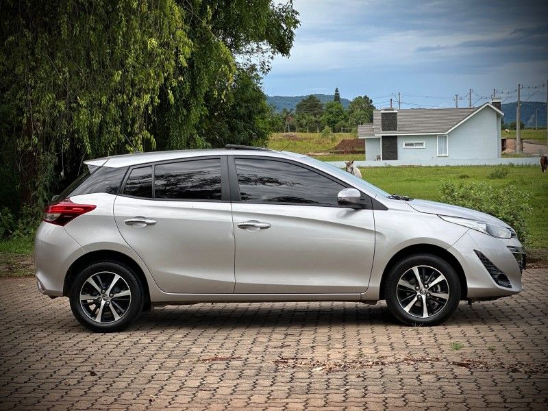 Toyota YARIS XLS 1.5 2020 NEUMANN VEÍCULOS ARROIO DO MEIO / Carros no Vale