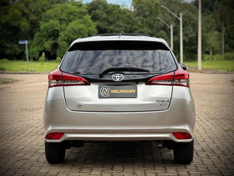 Toyota YARIS XLS 1.5 2020 NEUMANN VEÍCULOS ARROIO DO MEIO / Carros no Vale