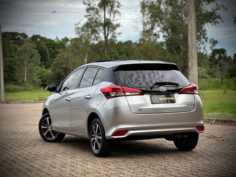 Toyota YARIS XLS 1.5 2020 NEUMANN VEÍCULOS ARROIO DO MEIO / Carros no Vale
