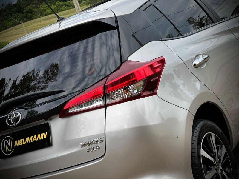 Toyota YARIS XLS 1.5 2020 NEUMANN VEÍCULOS ARROIO DO MEIO / Carros no Vale