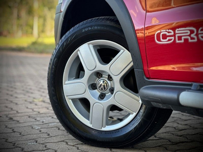 Volkswagen CROSSFOX 1.6 2008 NEUMANN VEÍCULOS ARROIO DO MEIO / Carros no Vale Volkswagen CROSSFOX 1.6 2008 NEUMANN VEÍCULOS ARROIO DO MEIO / Carros no Vale