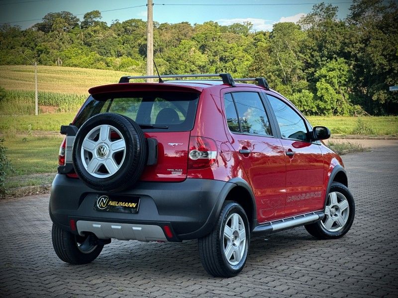 Volkswagen CROSSFOX 1.6 2008 NEUMANN VEÍCULOS ARROIO DO MEIO / Carros no Vale Volkswagen CROSSFOX 1.6 2008 NEUMANN VEÍCULOS ARROIO DO MEIO / Carros no Vale