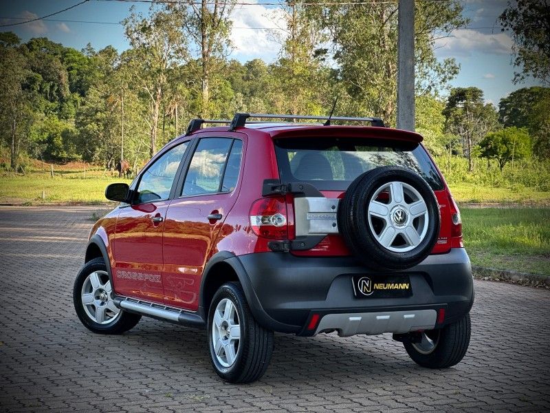 Volkswagen CROSSFOX 1.6 2008 NEUMANN VEÍCULOS ARROIO DO MEIO / Carros no Vale Volkswagen CROSSFOX 1.6 2008 NEUMANN VEÍCULOS ARROIO DO MEIO / Carros no Vale