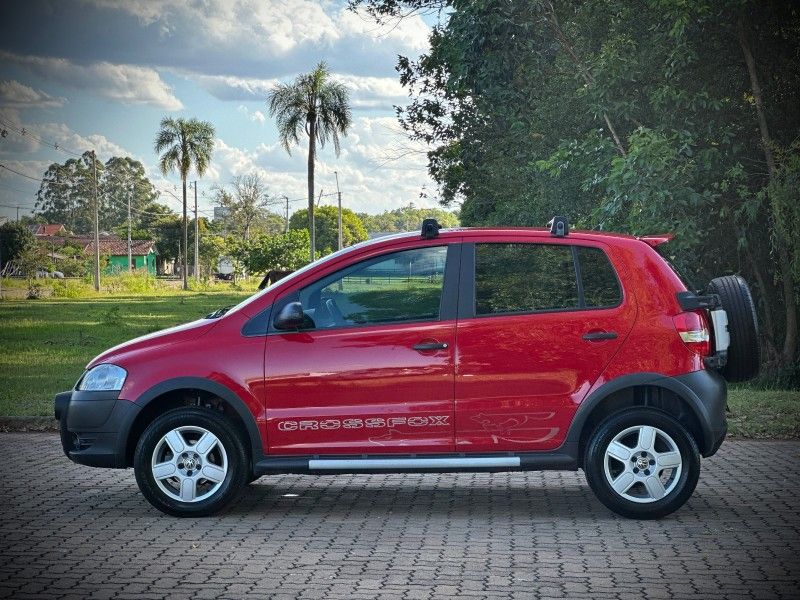 Volkswagen CROSSFOX 1.6 2008 NEUMANN VEÍCULOS ARROIO DO MEIO / Carros no Vale Volkswagen CROSSFOX 1.6 2008 NEUMANN VEÍCULOS ARROIO DO MEIO / Carros no Vale