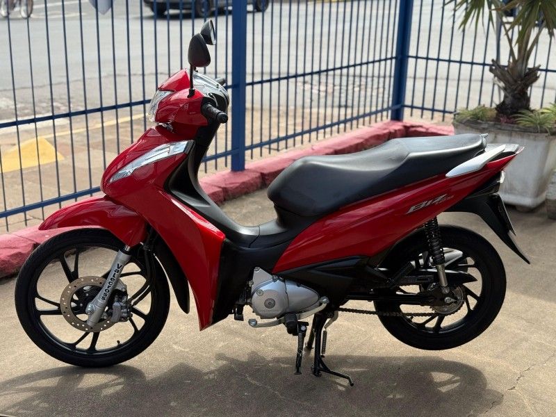 Honda Motos BIZ 125 2022 FERREIRA VEÍCULOS VENÂNCIO AIRES / Carros no Vale