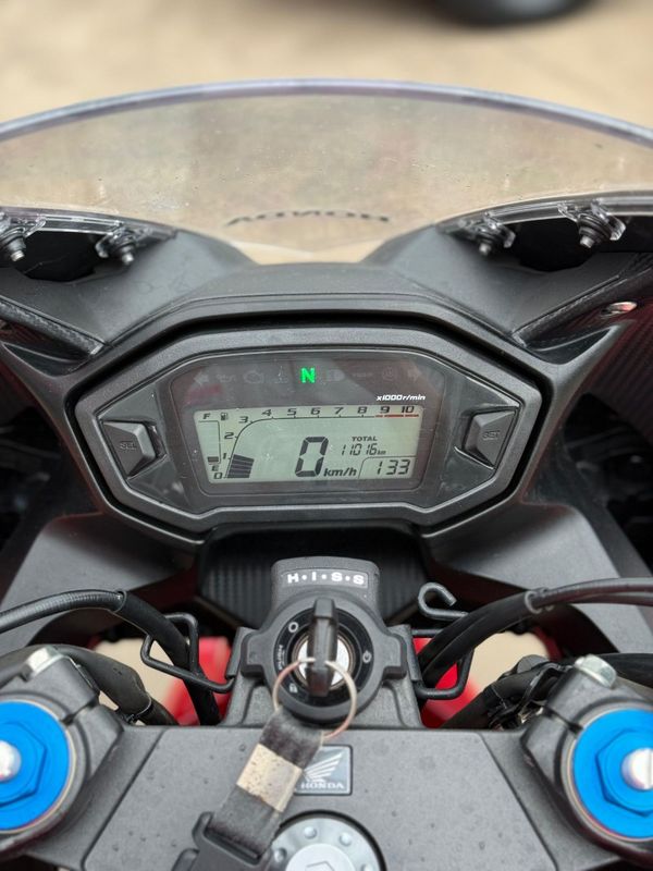 Honda Motos CBR 500R 2018 FERREIRA VEÍCULOS VENÂNCIO AIRES / Carros no Vale