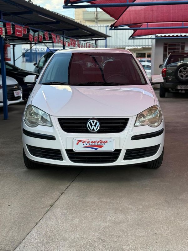 Volkswagen POLO SEDAN 1.6 8V 2007 FERREIRA VEÍCULOS VENÂNCIO AIRES / Carros no Vale