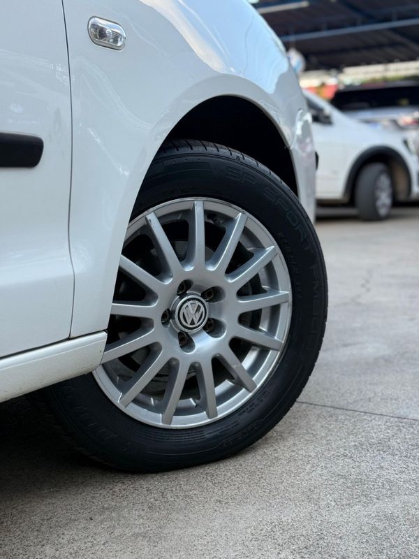 Volkswagen POLO SEDAN 1.6 8V 2007 FERREIRA VEÍCULOS VENÂNCIO AIRES / Carros no Vale