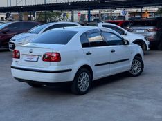 Volkswagen POLO SEDAN 1.6 8V 2007 FERREIRA VEÍCULOS VENÂNCIO AIRES / Carros no Vale