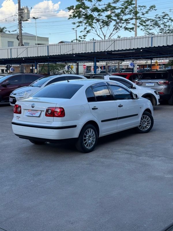 Volkswagen POLO SEDAN 1.6 8V 2007 FERREIRA VEÍCULOS VENÂNCIO AIRES / Carros no Vale