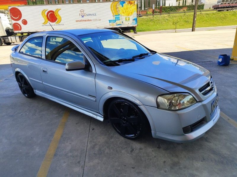 CHEVROLET ASTRA 2.0 MPFI 8V 2006/2007 HUBNER MULTIMARCAS FARROUPILHA / Carros no Vale