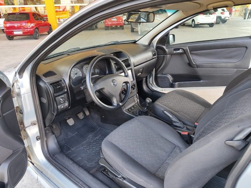 CHEVROLET ASTRA 2.0 MPFI 8V 2006/2007 HUBNER MULTIMARCAS FARROUPILHA / Carros no Vale