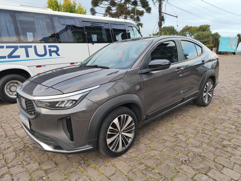 FIAT FASTBACK 1.0 AUDACE 200 TURBO 2023/2024 HUBNER MULTIMARCAS FARROUPILHA / Carros no Vale FIAT FASTBACK 1.0 AUDACE 200 TURBO 2023/2024 HUBNER MULTIMARCAS FARROUPILHA / Carros no Vale