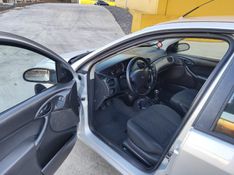 FORD FOCUS 1.6 SE 8V 2008/2008 HUBNER MULTIMARCAS FARROUPILHA / Carros no Vale