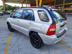 KIA SPORTAGE 2.0 LX 4X2 16V 2006/2006 HUBNER MULTIMARCAS FARROUPILHA / Carros no Vale