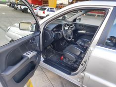 KIA SPORTAGE 2.0 LX 4X2 16V 2006/2006 HUBNER MULTIMARCAS FARROUPILHA / Carros no Vale