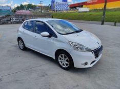 PEUGEOT 208 1.5 ACTIVE 8V 2014/2014 HUBNER MULTIMARCAS FARROUPILHA / Carros no Vale