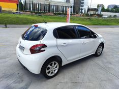 PEUGEOT 208 1.5 ACTIVE 8V 2014/2014 HUBNER MULTIMARCAS FARROUPILHA / Carros no Vale