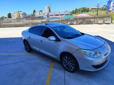RENAULT FLUENCE 2.0 DYNAMIQUE 16V 2011/2011 HUBNER MULTIMARCAS FARROUPILHA / Carros no Vale