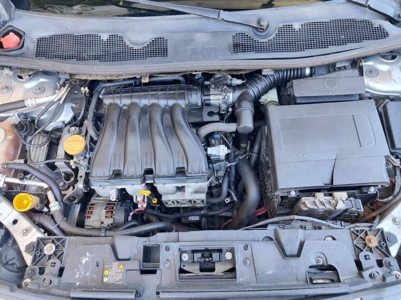 RENAULT FLUENCE 2.0 DYNAMIQUE 16V 2011/2011 HUBNER MULTIMARCAS FARROUPILHA / Carros no Vale RENAULT FLUENCE 2.0 DYNAMIQUE 16V 2011/2011 HUBNER MULTIMARCAS FARROUPILHA / Carros no Vale