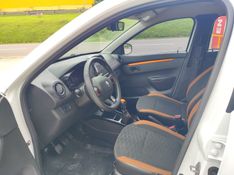 RENAULT KWID 1.0 12V OUTSIDER 2021/2022 HUBNER MULTIMARCAS FARROUPILHA / Carros no Vale