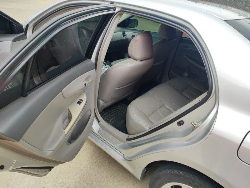 TOYOTA COROLLA 1.8 GLI 16V 2009/2010 HUBNER MULTIMARCAS FARROUPILHA / Carros no Vale TOYOTA COROLLA 1.8 GLI 16V 2009/2010 HUBNER MULTIMARCAS FARROUPILHA / Carros no Vale