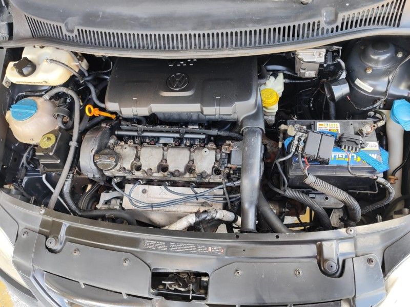 VOLKSWAGEN FOX 2008/2009 HUBNER MULTIMARCAS FARROUPILHA / Carros no Vale