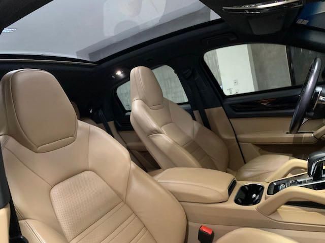 PORSCHE CAYENNE 3.0 V6 E-HYBRID COUPÉ AWD TIPTRONIC S 2020/2021 FÁBIO BERNARDES PORTO ALEGRE / Carros no Vale