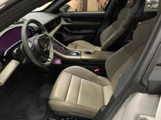 PORSCHE TAYCAN 4S ELÉTRICO 2021/2022 FÁBIO BERNARDES PORTO ALEGRE / Carros no Vale