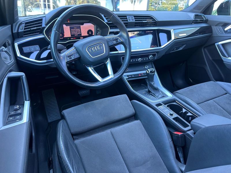 Audi Q3 Black S Line 1.4 TFSI S-tronic 2021/2021 CONCEPT MOTORS PASSO FUNDO / Carros no Vale Audi Q3 Black S Line 1.4 TFSI S-tronic 2021/2021 CONCEPT MOTORS PASSO FUNDO / Carros no Vale