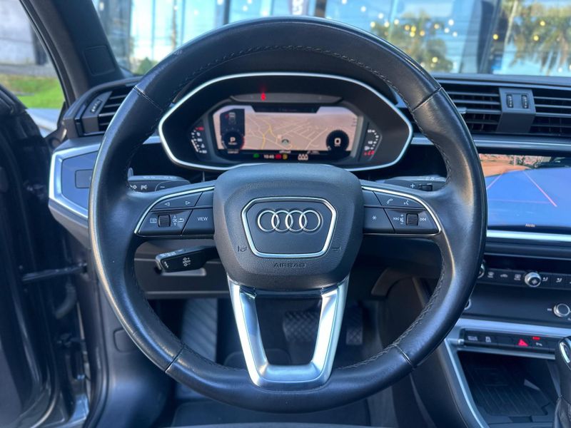 Audi Q3 Black S Line 1.4 TFSI S-tronic 2021/2021 CONCEPT MOTORS PASSO FUNDO / Carros no Vale Audi Q3 Black S Line 1.4 TFSI S-tronic 2021/2021 CONCEPT MOTORS PASSO FUNDO / Carros no Vale