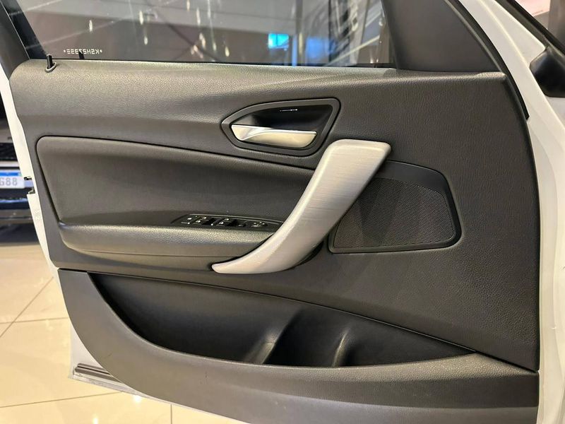 BMW 120i Sport 2.0/ActiveFlex 16V Aut. 2018/2019 CONCEPT MOTORS PASSO FUNDO / Carros no Vale BMW 120i Sport 2.0/ActiveFlex 16V Aut. 2018/2019 CONCEPT MOTORS PASSO FUNDO / Carros no Vale