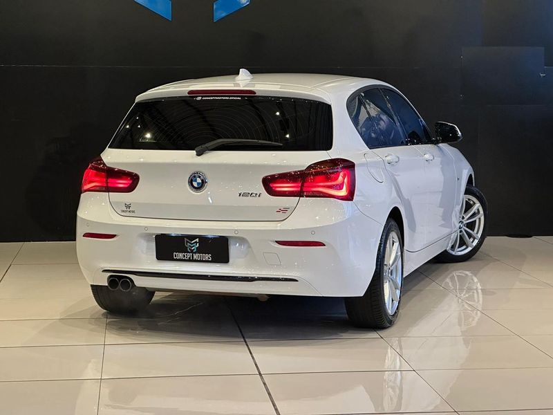 BMW 120i Sport 2.0/ActiveFlex 16V Aut. 2018/2019 CONCEPT MOTORS PASSO FUNDO / Carros no Vale BMW 120i Sport 2.0/ActiveFlex 16V Aut. 2018/2019 CONCEPT MOTORS PASSO FUNDO / Carros no Vale
