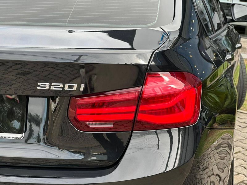 BMW 320i Modern/Sport TB 2.0/A.Flex/GP 4p 2018/2018 CONCEPT MOTORS PASSO FUNDO / Carros no Vale BMW 320i Modern/Sport TB 2.0/A.Flex/GP 4p 2018/2018 CONCEPT MOTORS PASSO FUNDO / Carros no Vale