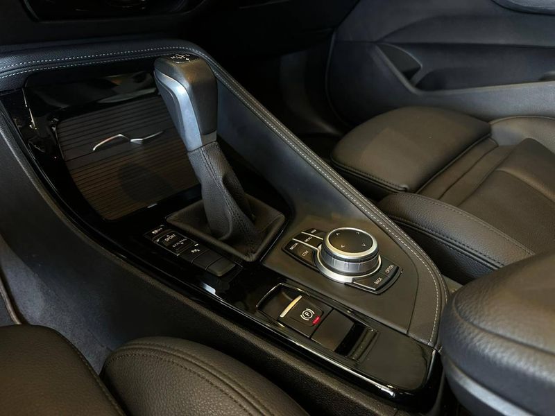 BMW X1 SDRIVE 20i X-Line 2.0 TB Active Flex 2021/2021 CONCEPT MOTORS PASSO FUNDO / Carros no Vale BMW X1 SDRIVE 20i X-Line 2.0 TB Active Flex 2021/2021 CONCEPT MOTORS PASSO FUNDO / Carros no Vale