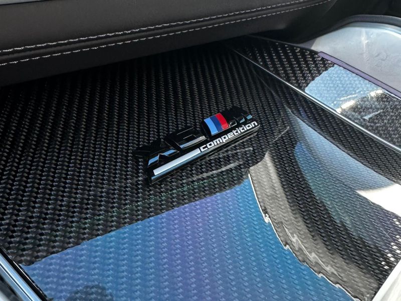 BMW X6 M Competition 4.4 V8 BI-TB 625CV Aut. 2022/2023 CONCEPT MOTORS PASSO FUNDO / Carros no Vale BMW X6 M Competition 4.4 V8 BI-TB 625CV Aut. 2022/2023 CONCEPT MOTORS PASSO FUNDO / Carros no Vale