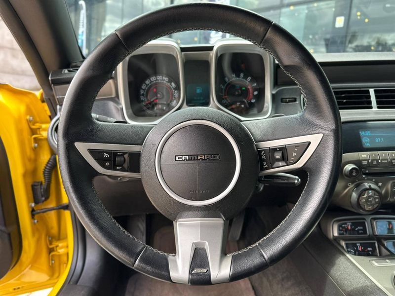 Chevrolet Camaro SS 6.2 V8 16V 2011/2011 CONCEPT MOTORS PASSO FUNDO / Carros no Vale