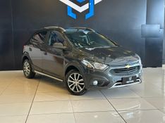 Chevrolet Onix HATCH ACTIV 1.4 8V Flex 5P Aut. 2016/2017 CONCEPT MOTORS PASSO FUNDO / Carros no Vale